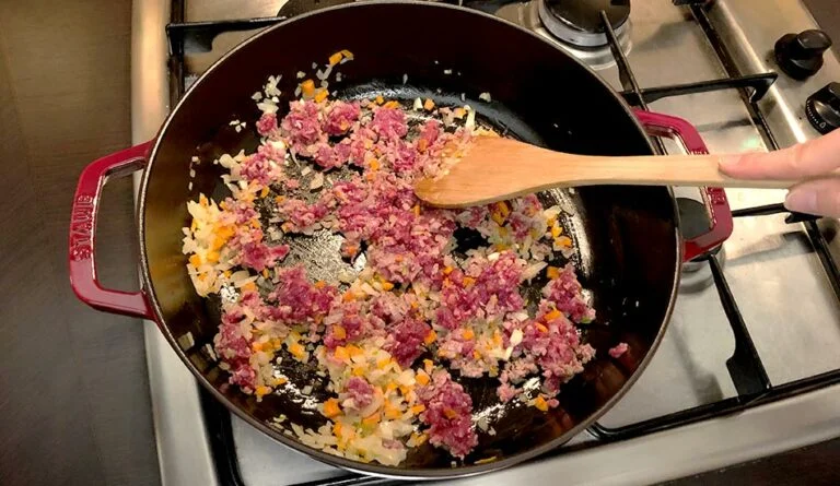 Sos Bolognese Pas 2